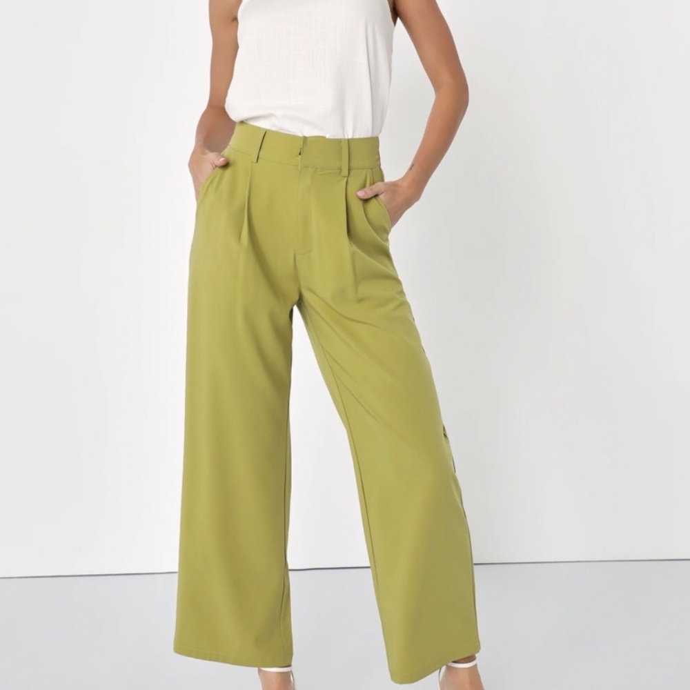 Linen Cropped Top - Picture 3 of 4